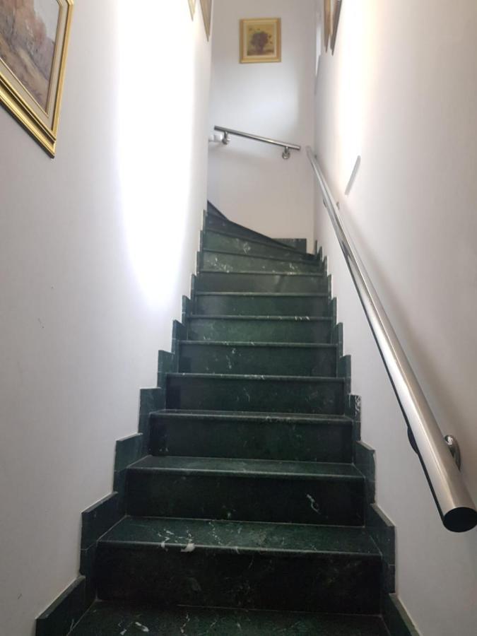 1St Floor National Arena Monza Studio 부쿠레슈티 외부 사진